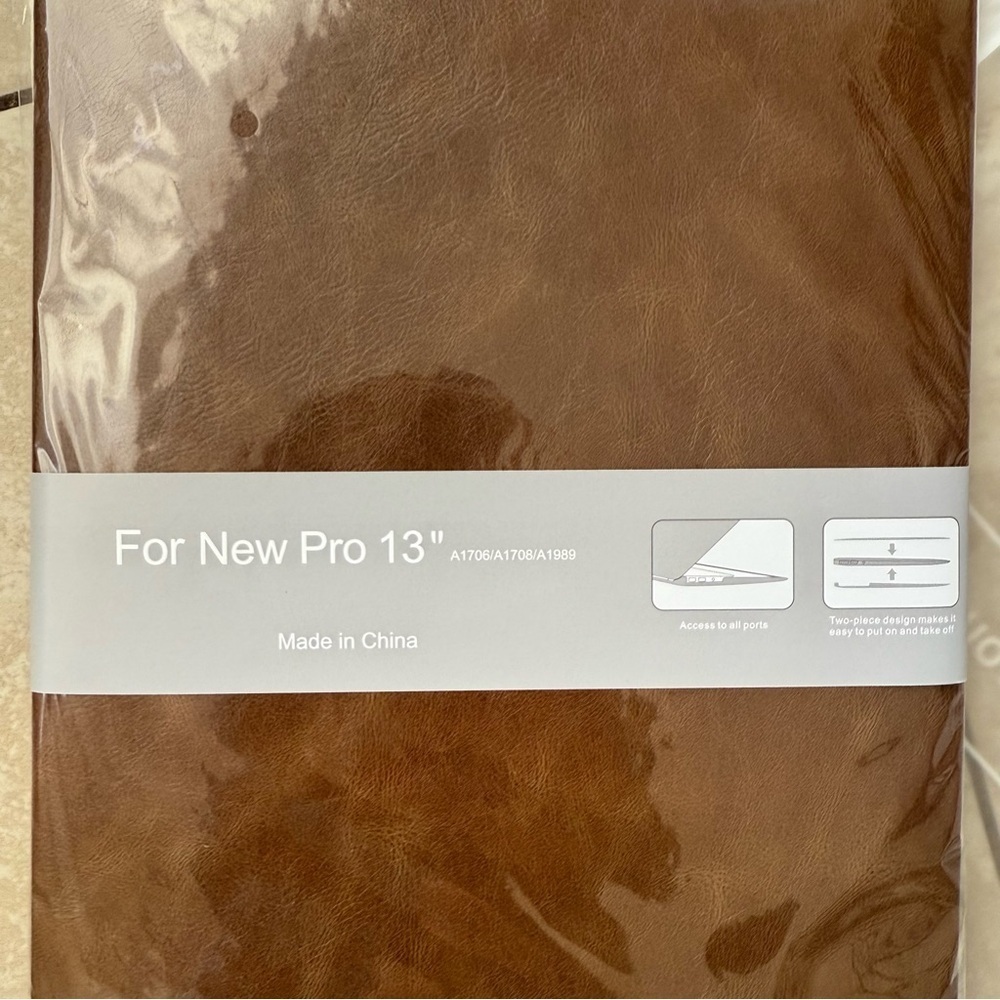 Toughshell Hardcase for a MacBook Pro 13 Brown Faux Leather New - Picture 5 of 5